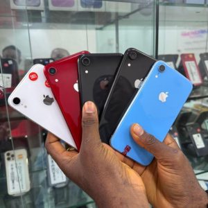 iPhone xr (64g)